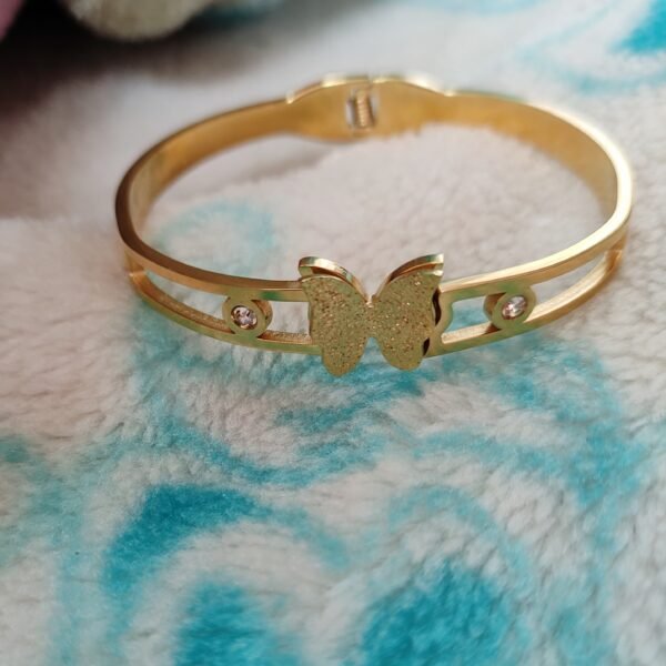 Butterfly Anti tarnish bracelet