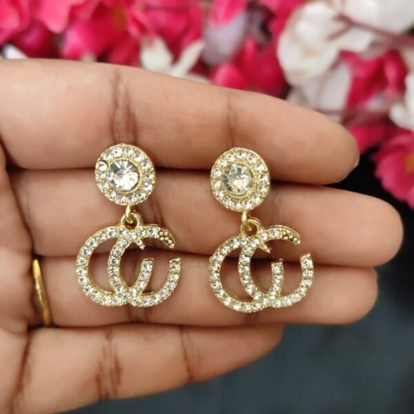 Party wear stone earings